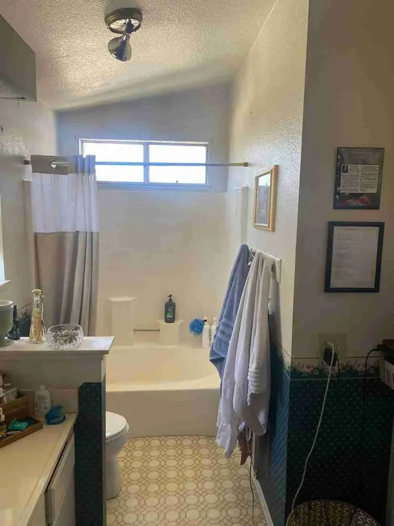 Bathroom Before Remodeling – Bathtub and Vanity